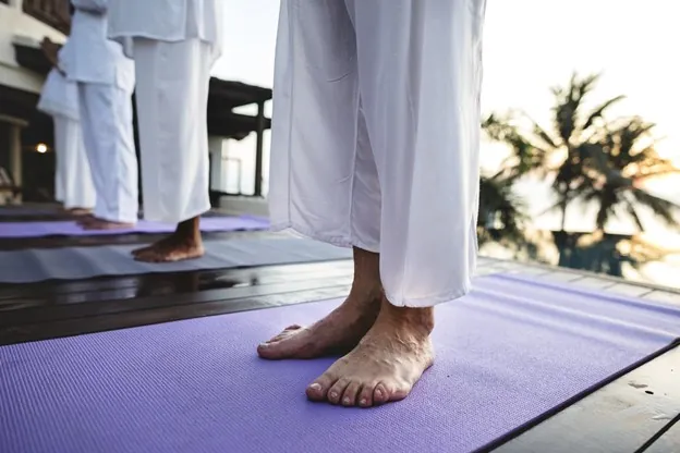 How Seniors Can Age Healthy the Natural Way With Yoga and Meditation